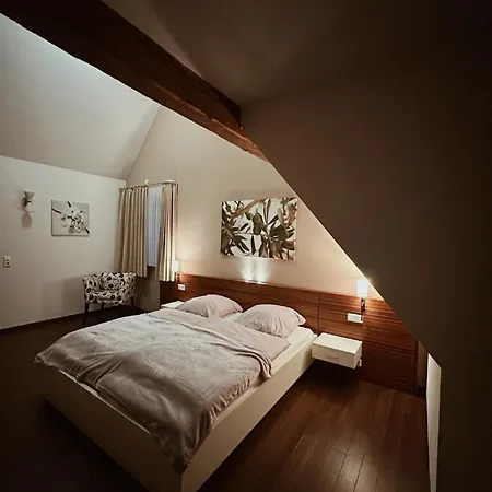 Gasthaus Lindenhof 3* Much