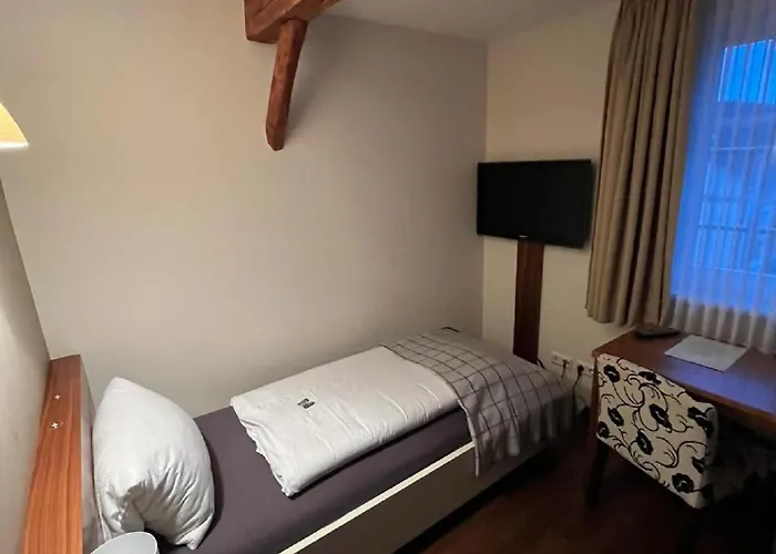 호텔 Gasthaus Lindenhof 3*